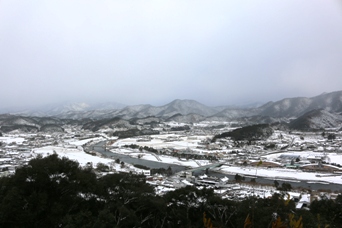 本郭からの雪の景観