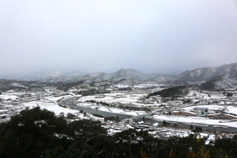 本郭からの雪の景観