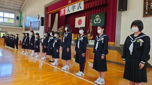 松野中学校入学式