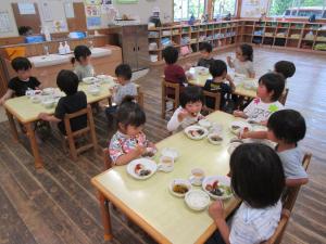 給食の様子