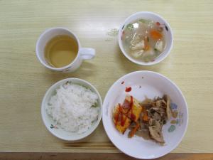 給食の様子