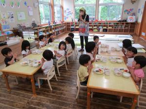 給食の様子