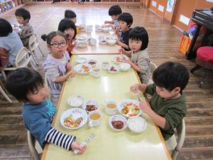 給食の様子