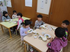 給食の様子