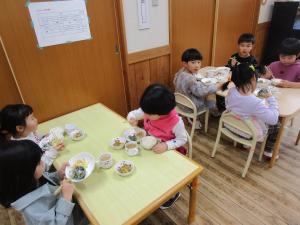 給食の様子