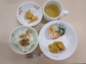 給食の様子