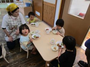 給食の様子