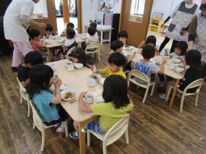 給食の様子