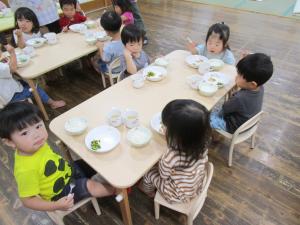 給食の様子