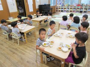 給食の様子
