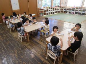 朝のおやつタイム
