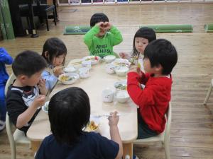 給食の様子