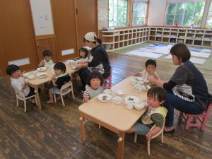 給食の様子