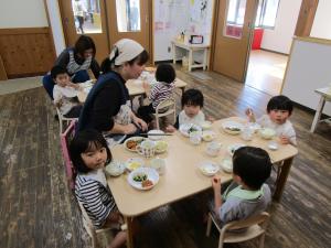 給食の様子