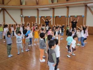 踊りの練習