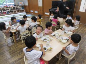 給食の様子