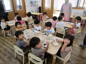 給食の様子