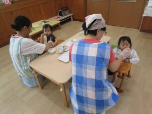 給食の様子