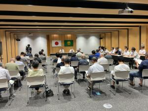 座談会の様子1
