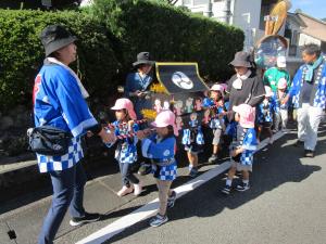 お祭りパレード