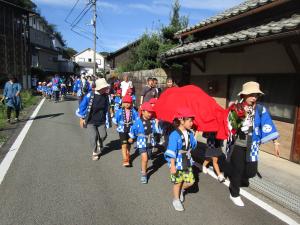 お祭りパレード