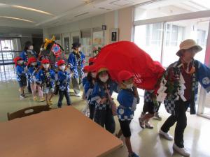 お祭りパレード