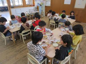 給食の様子
