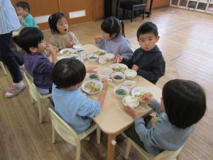 給食の様子