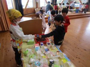 お店屋さんごっこ