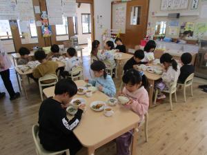 給食の様子