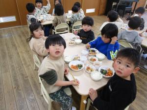 給食の様子