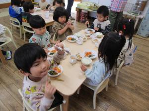 給食の様子